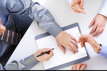 欠款不还被起诉需要律师协助吗？